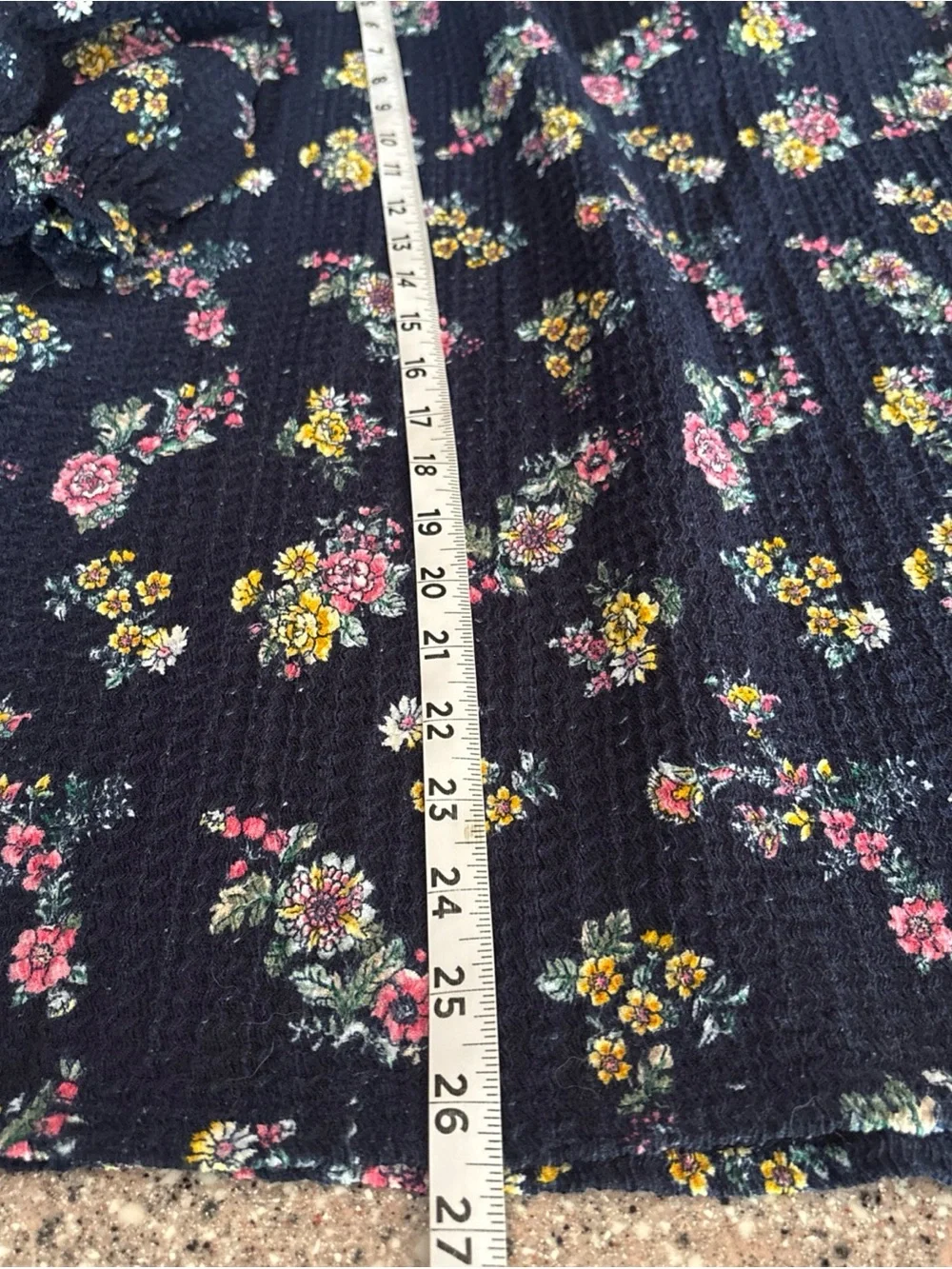 Loft L Navy Floral Ruffle V-Neck Short Puff Sleeve Textured Top Romantic Cottage